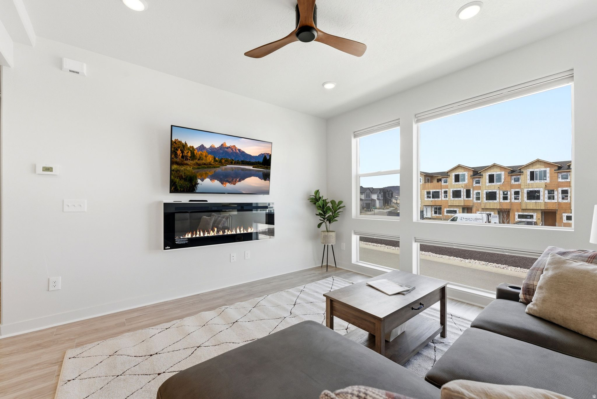 SILVER CREEK - Residential