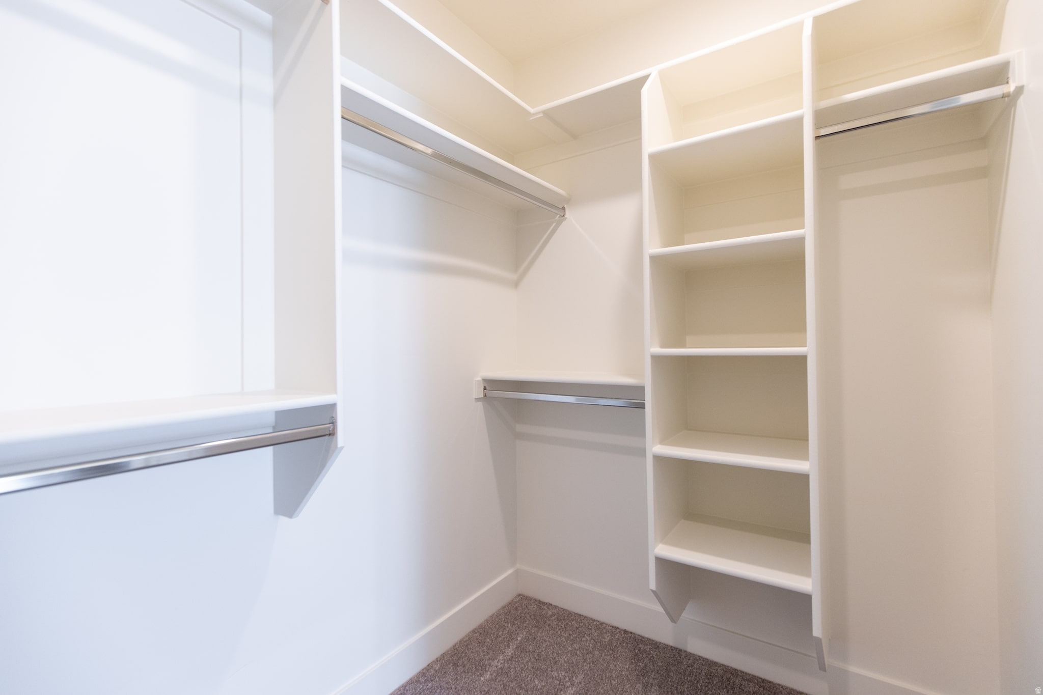 SMILING H - Residential