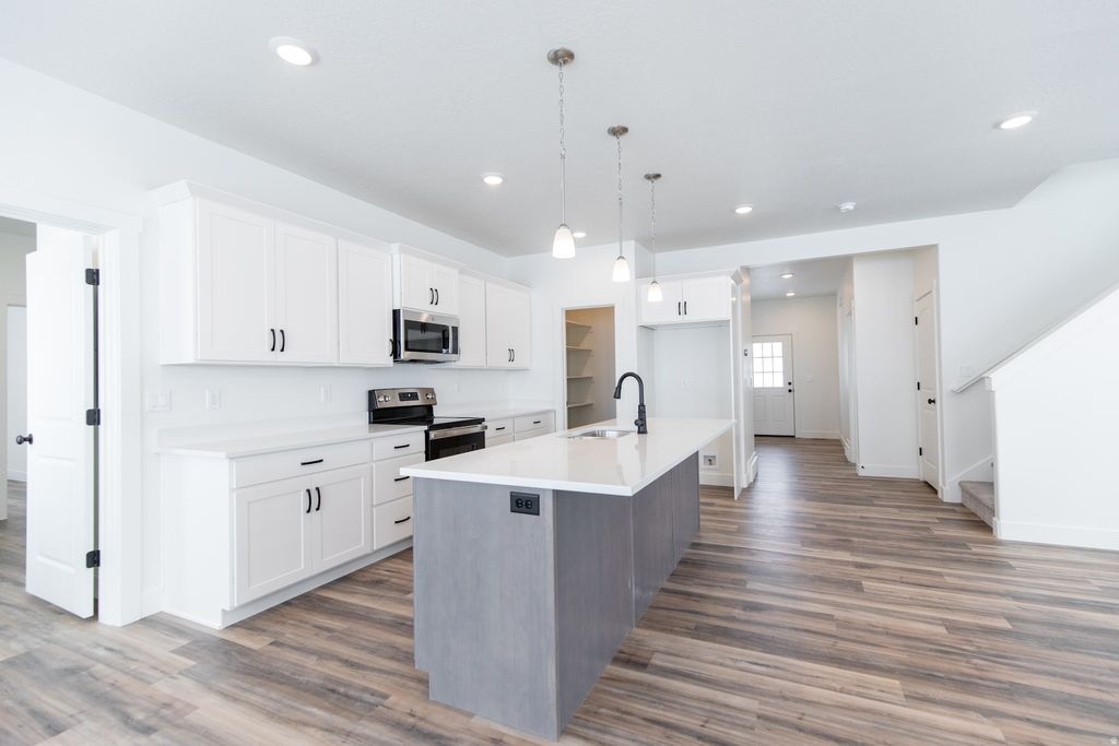 Photo of 691 E 2450 N, North Logan, UT 84341 (MLS # 2150766)