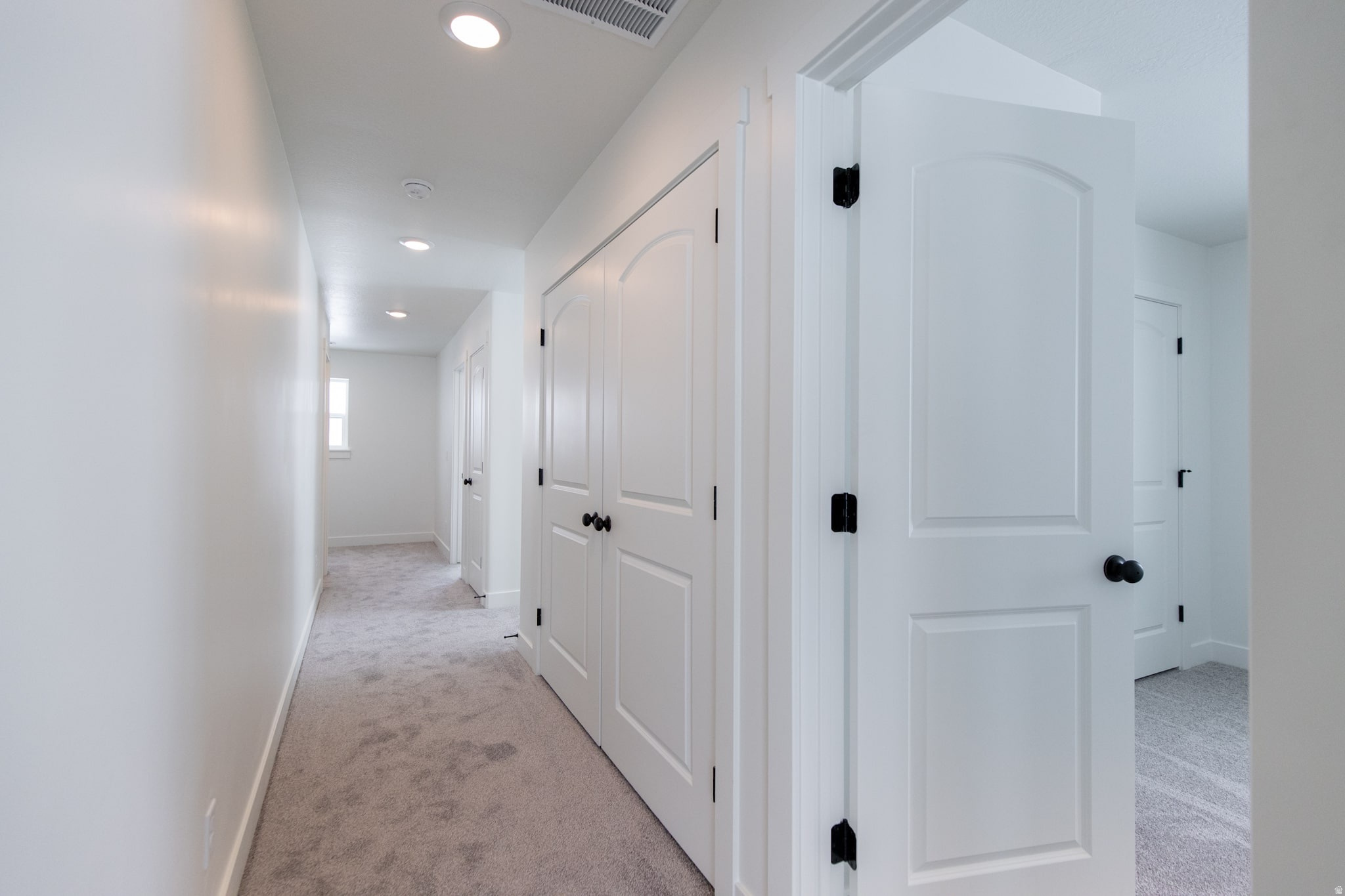 SMILING H - Residential