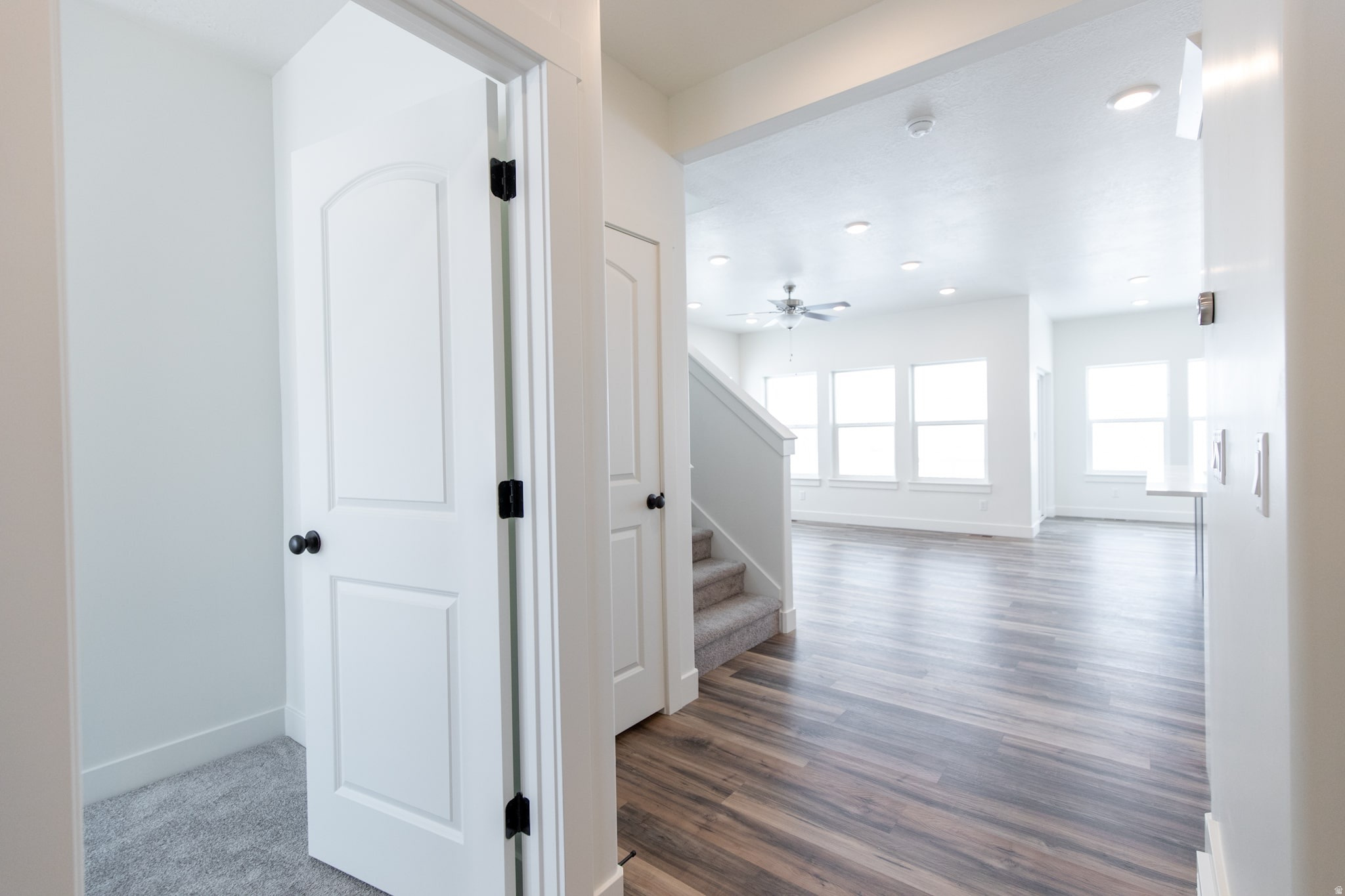 SMILING H - Residential