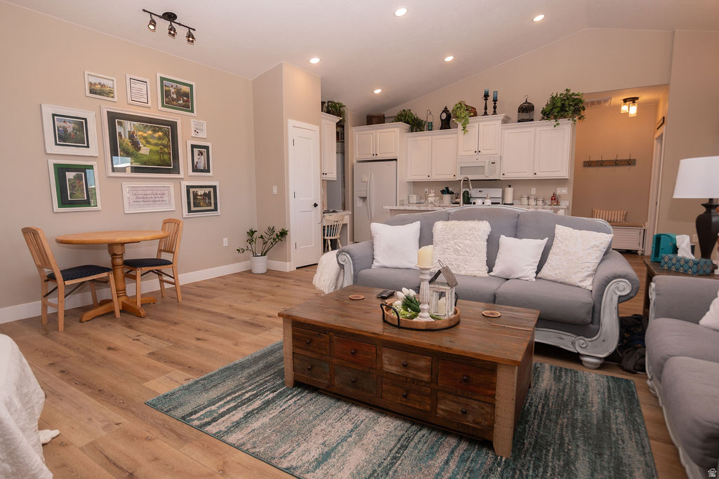 AMARAL RANCHES - Residential