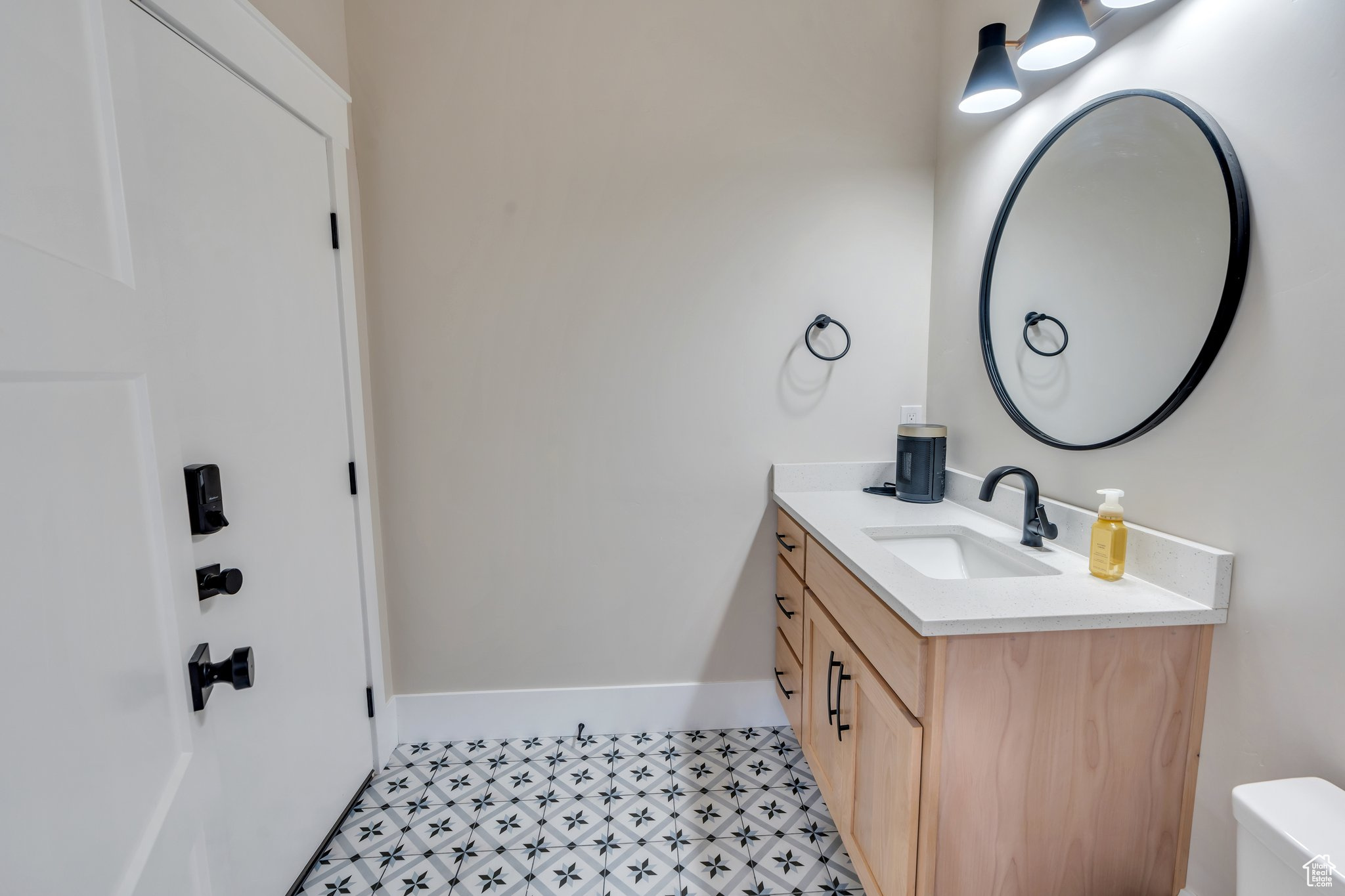 Provo, Utah 84604, United States, 5 Bedrooms Bedrooms, ,5 BathroomsBathrooms,Residential,Active,89660