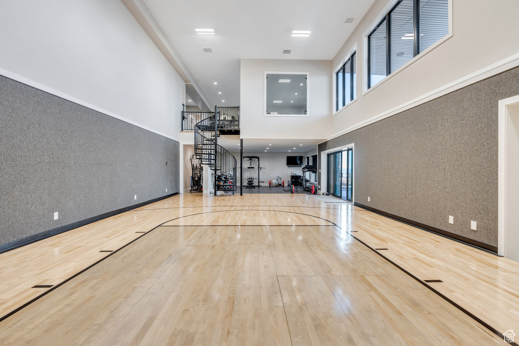 Provo, Utah 84604, United States, 5 Bedrooms Bedrooms, ,5 BathroomsBathrooms,Residential,Active,89660