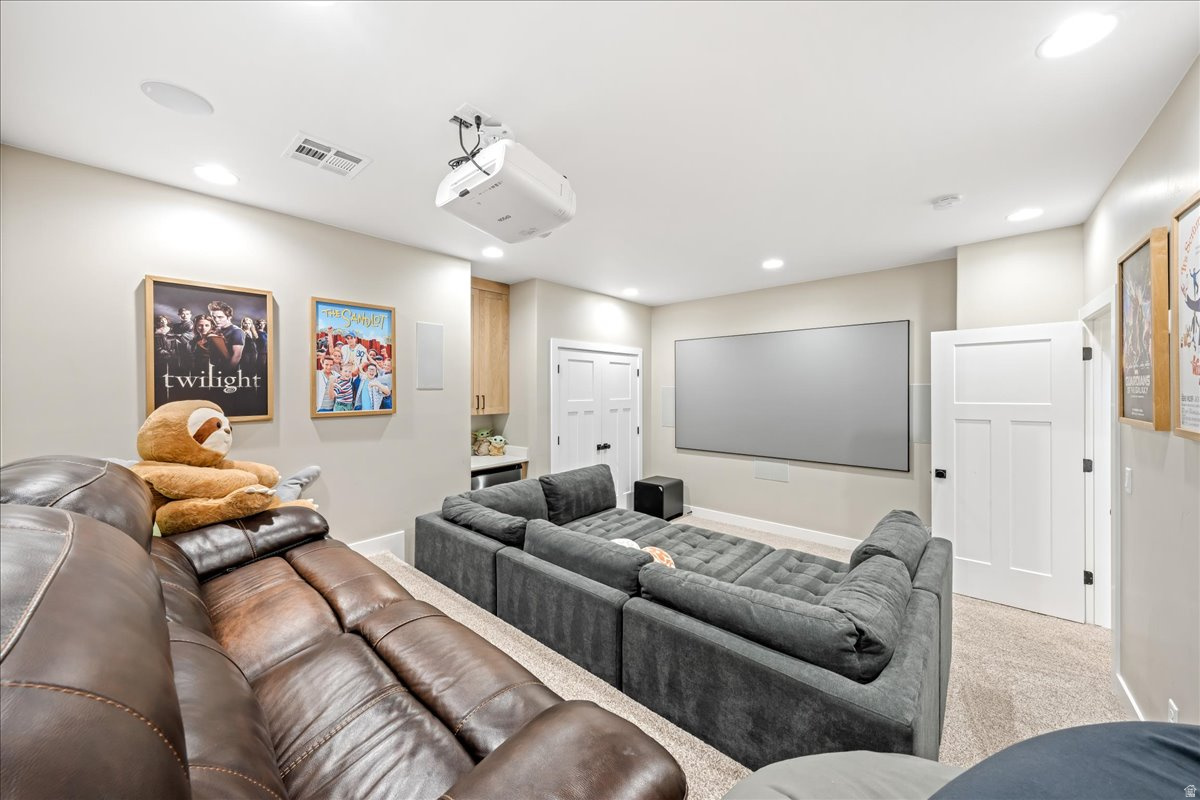 FIELDSTONE PH 5 - Residential