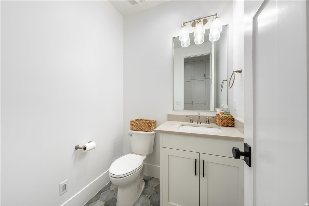 FIELDSTONE PH 5 - Residential