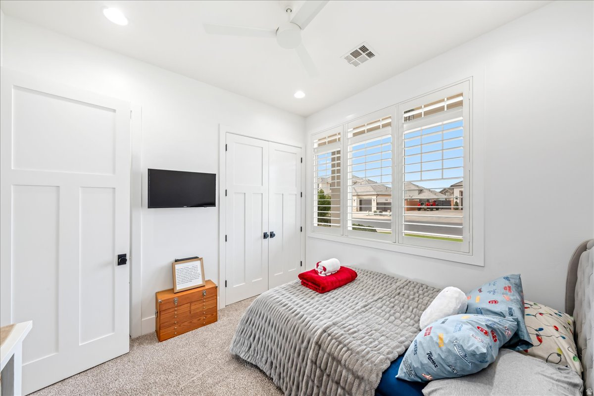 FIELDSTONE PH 5 - Residential