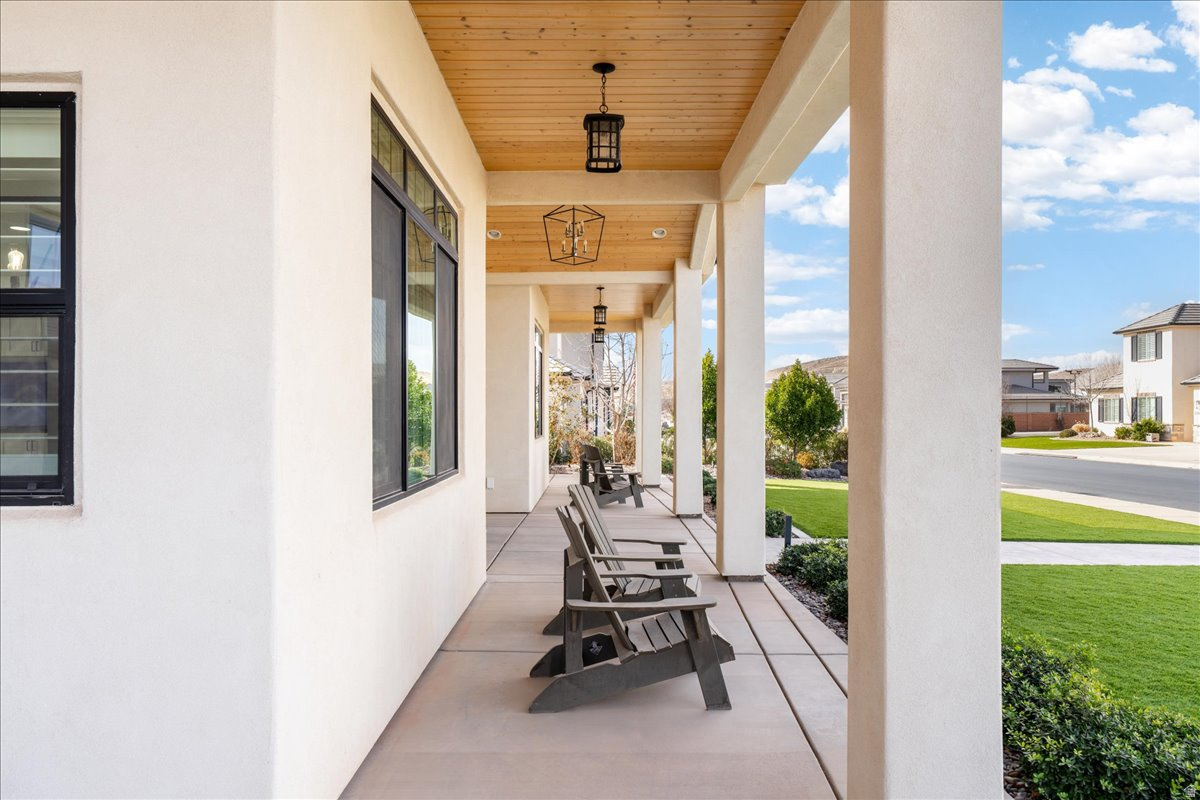 FIELDSTONE PH 5 - Residential