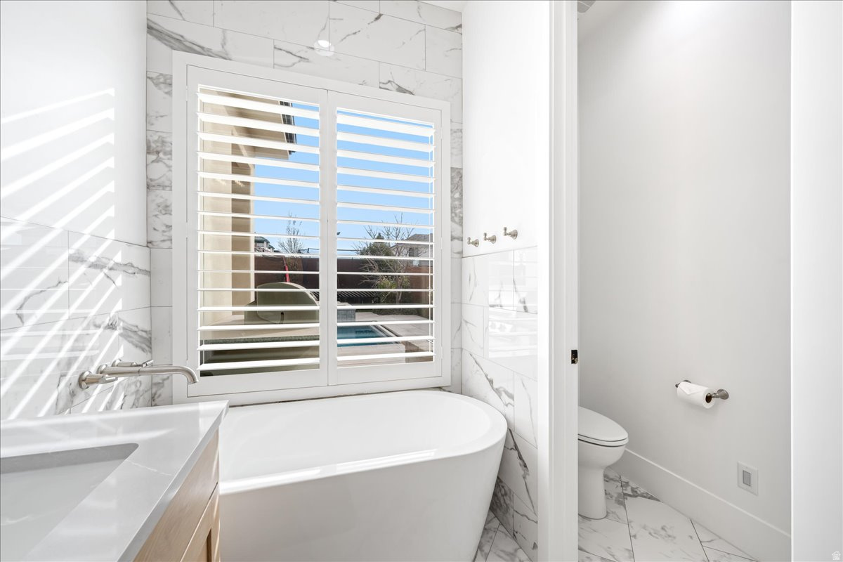 FIELDSTONE PH 5 - Residential