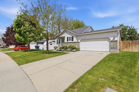 Tiny photo for 1183 E 2300 N, Layton, UT 84040 (MLS # 2154273)