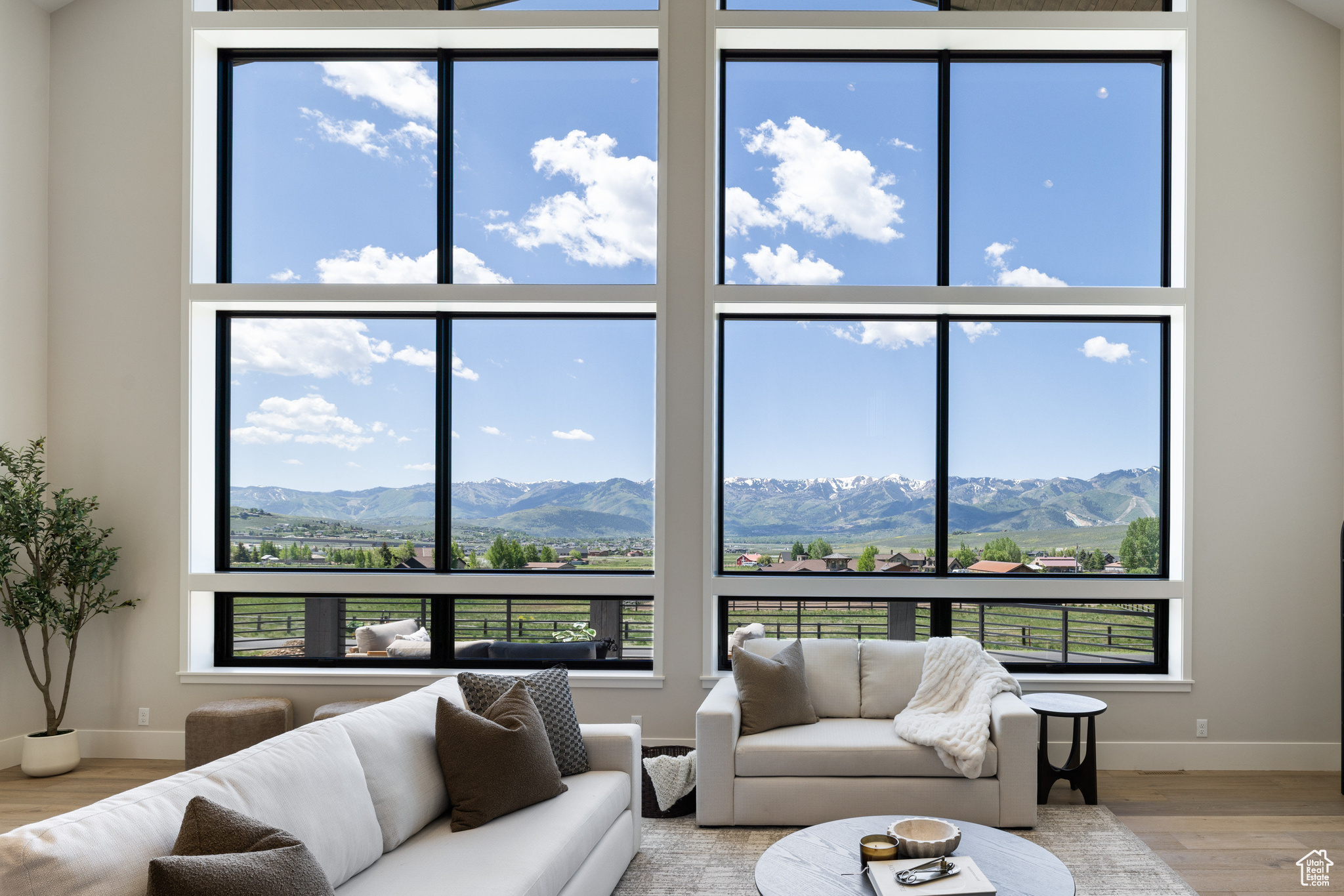 SILVER CREEK - Residential