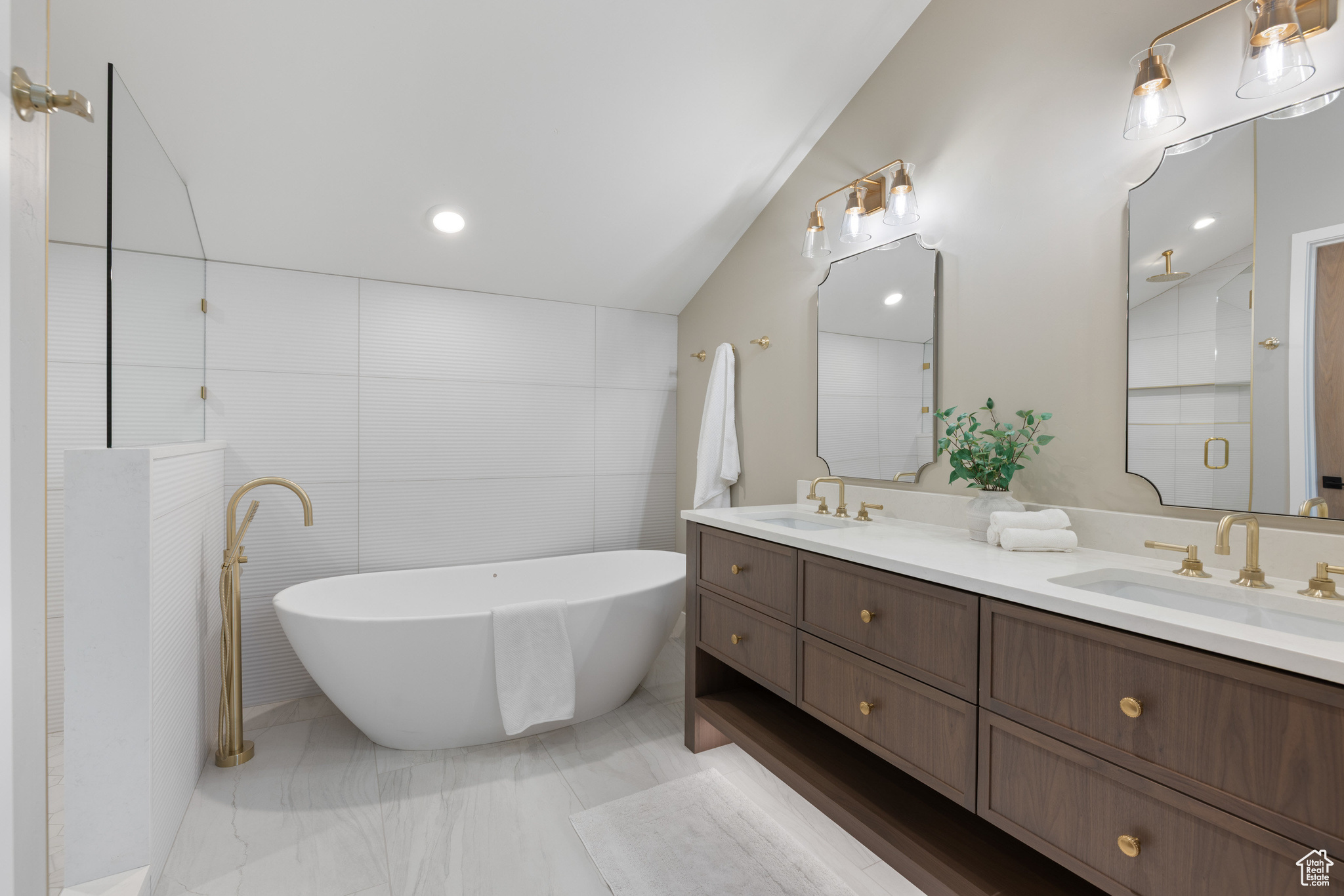 SILVER CREEK - Residential