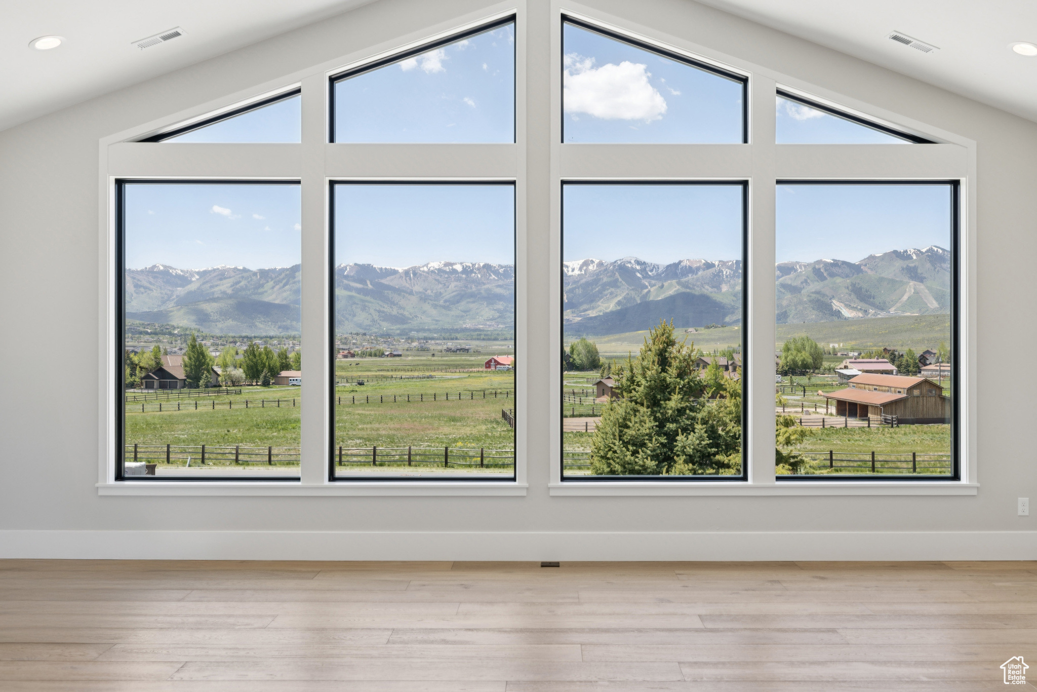 SILVER CREEK - Residential