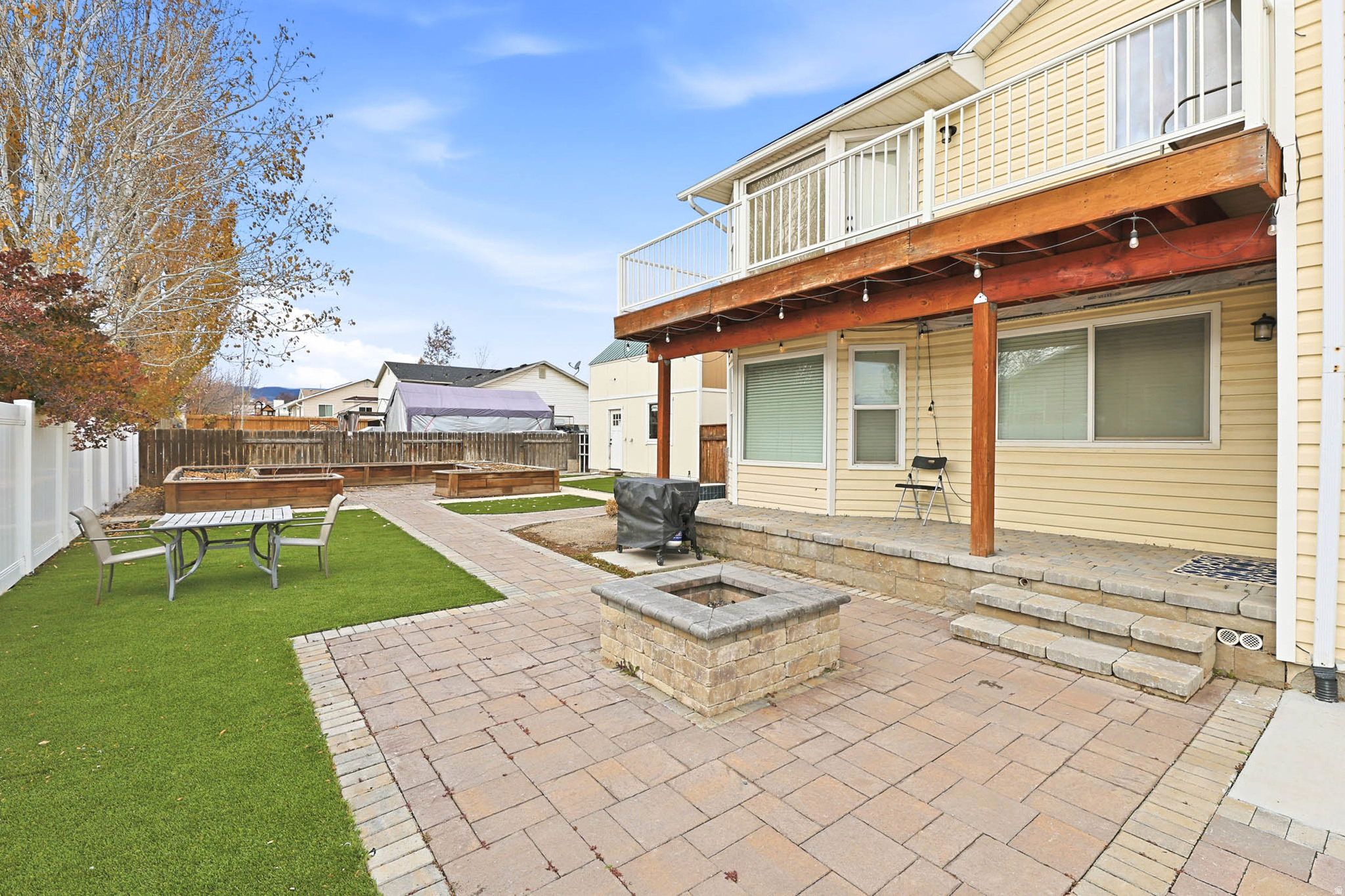 PEBBLEWOOD #1 - Residential