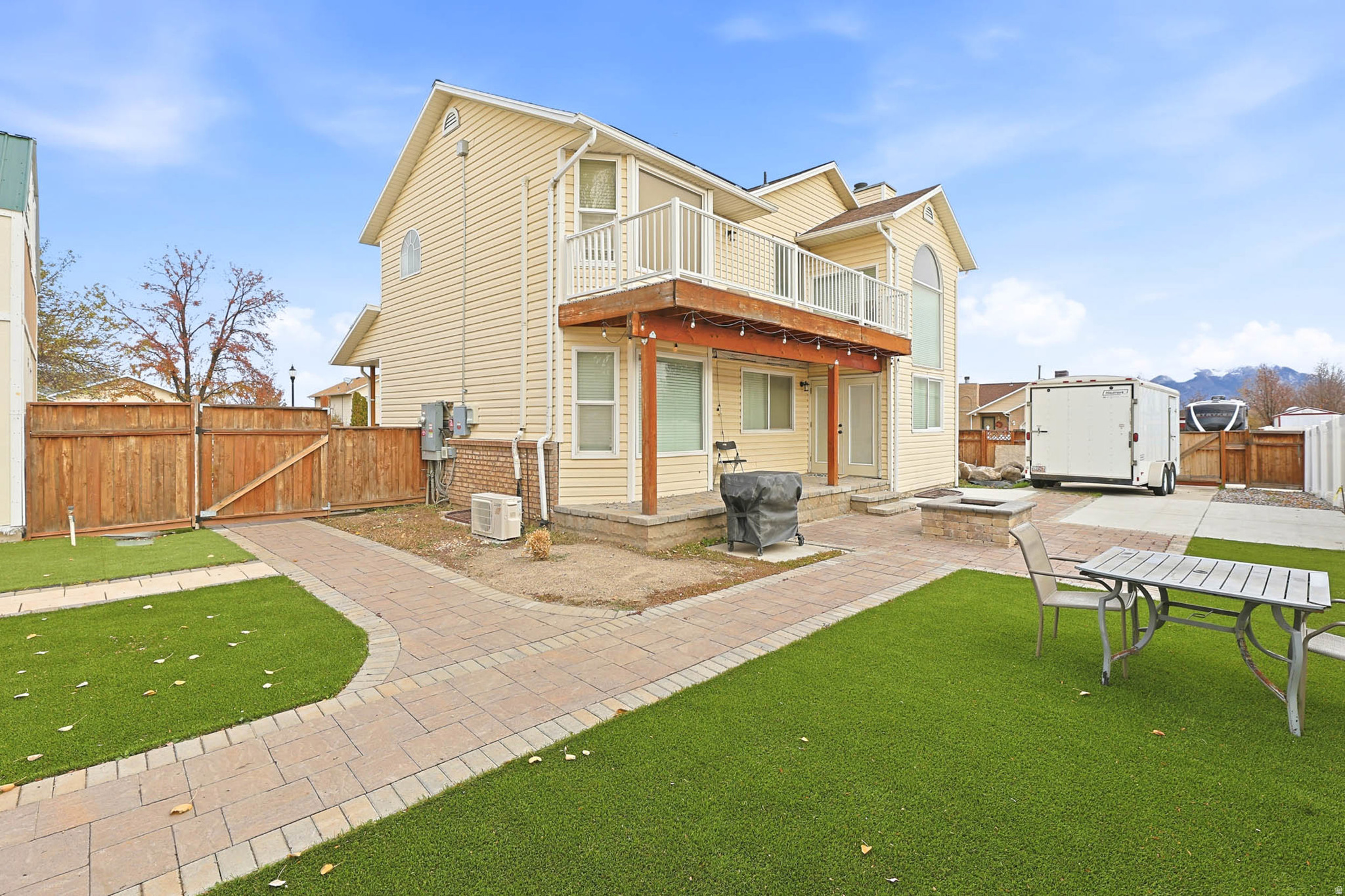 PEBBLEWOOD #1 - Residential