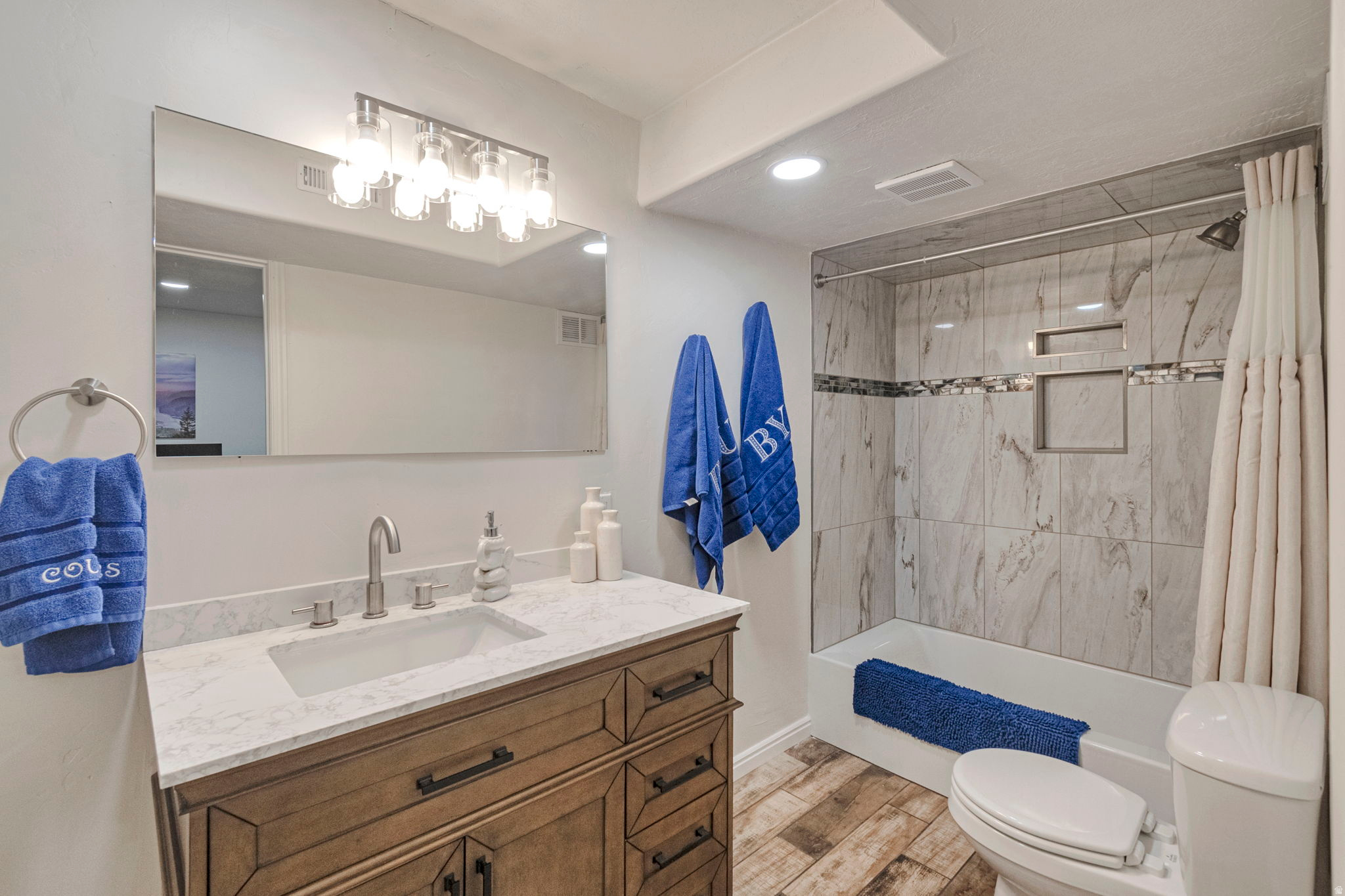 ALICE COURT - Residential