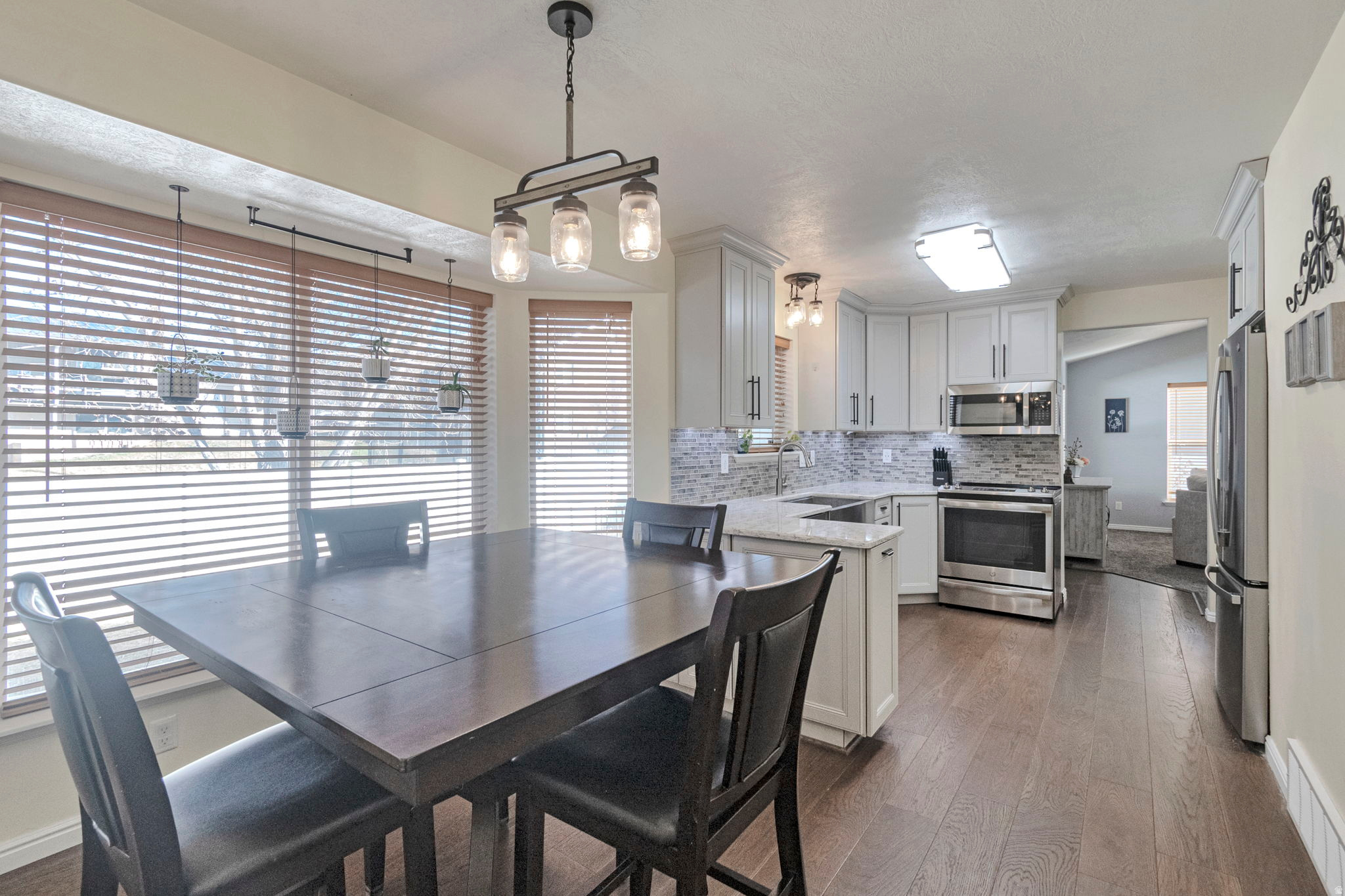 ALICE COURT - Residential