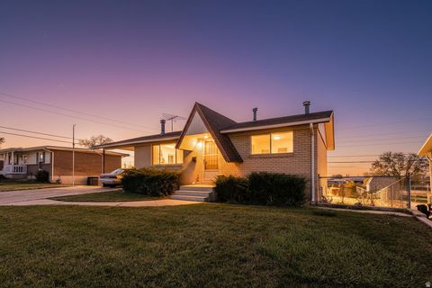 Tiny photo for 5007 S 2675 W, Roy, UT 84067 (MLS # 2124049)