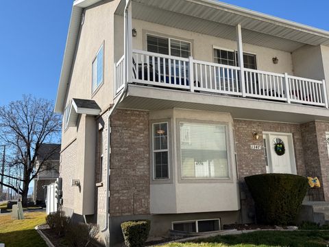 Photo of 1347 S 1370 E, Provo, UT 84606 (MLS # 2142324)