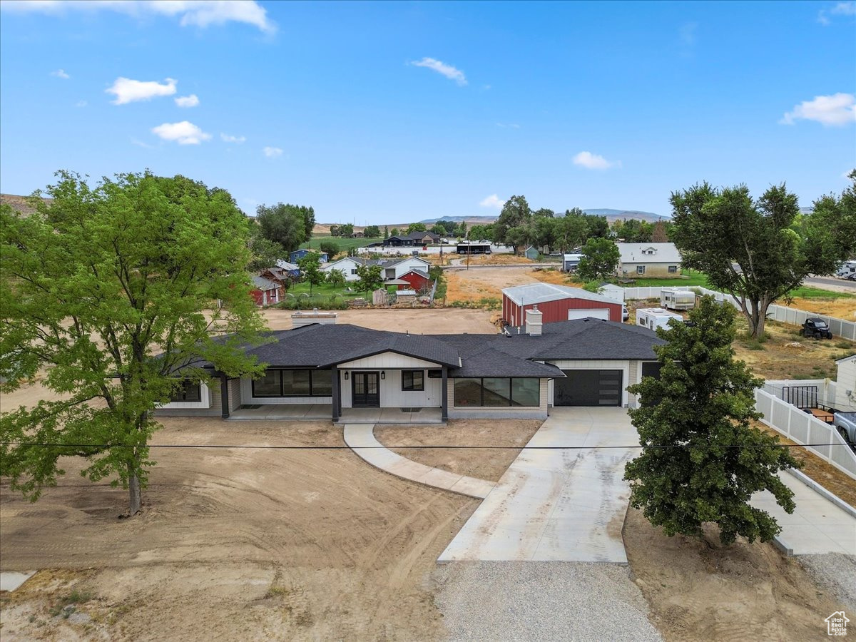 YOUNG PROPERTY - Residential