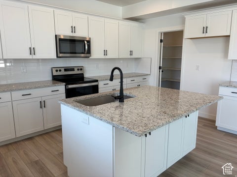 Tiny photo for 107 E MONTGOMERY LN N, North Ogden, UT 84414 (MLS # 2190587)