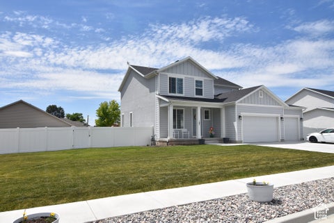 Tiny photo for 107 E MONTGOMERY LN N, North Ogden, UT 84414 (MLS # 2190587)
