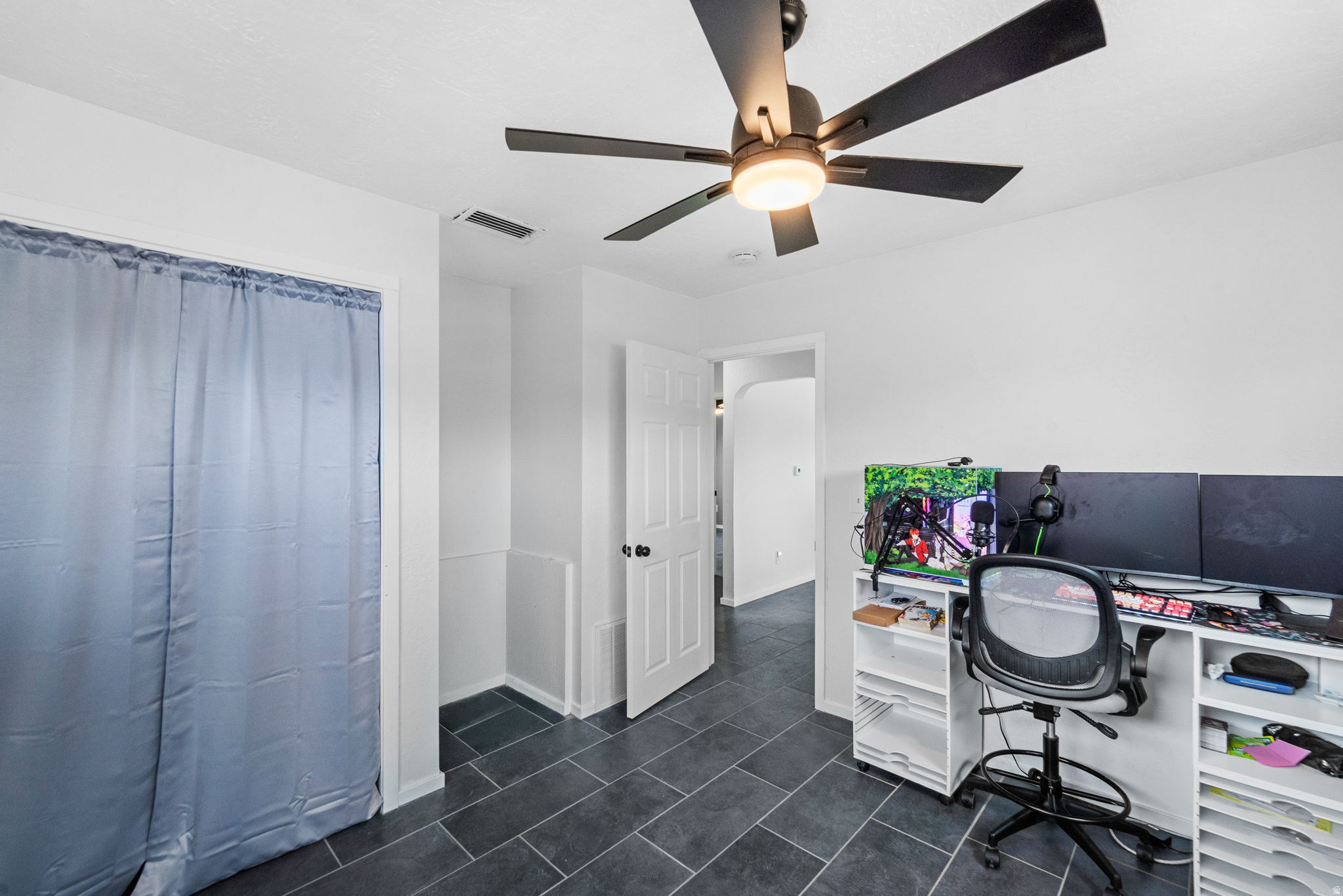 HOFFMAN HEIGHTS #11 - Residential