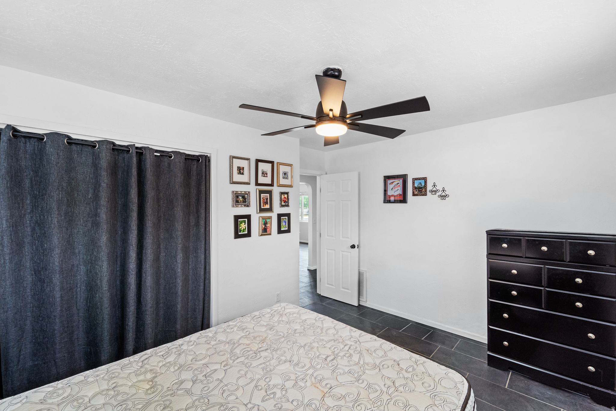 HOFFMAN HEIGHTS #11 - Residential