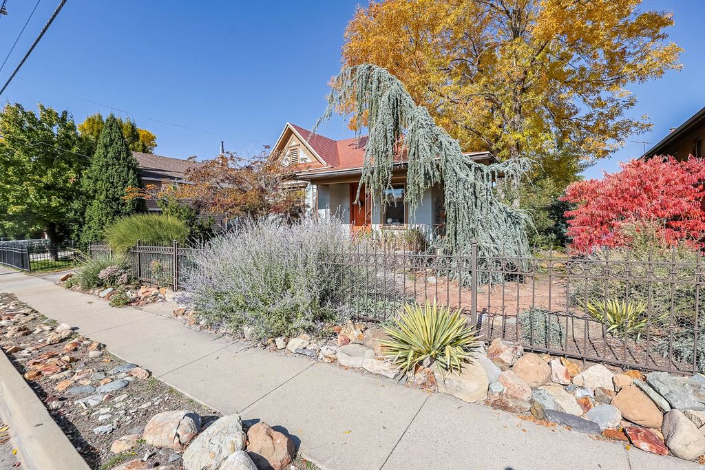 Photo of 825 E 1300 S, Salt Lake City, UT 84105 (MLS # 2131246)