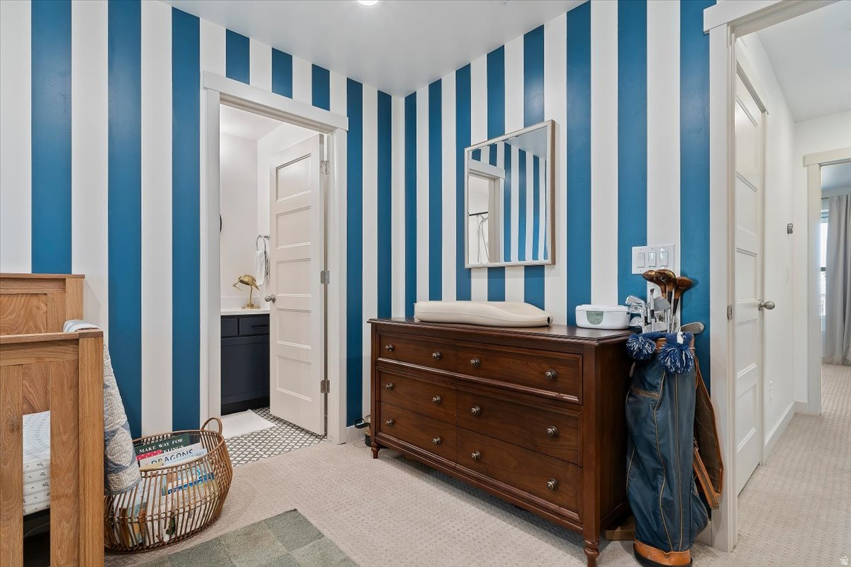 DAYBREAK - Residential