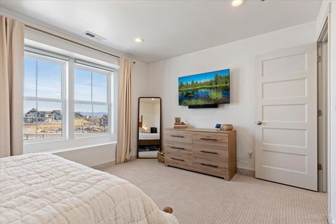 Tiny photo for 6701 W LAKE AVE, South Jordan, UT 84009 (MLS # 2143988)