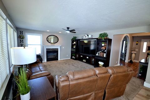 Tiny photo for 2765 E 7825 S, South Weber, UT 84405 (MLS # 2151502)