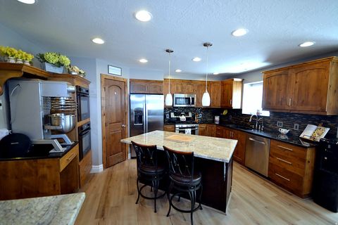 Tiny photo for 2765 E 7825 S, South Weber, UT 84405 (MLS # 2151502)