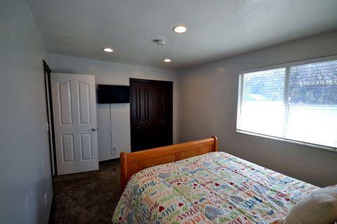 Tiny photo for 2765 E 7825 S, South Weber, UT 84405 (MLS # 2151502)