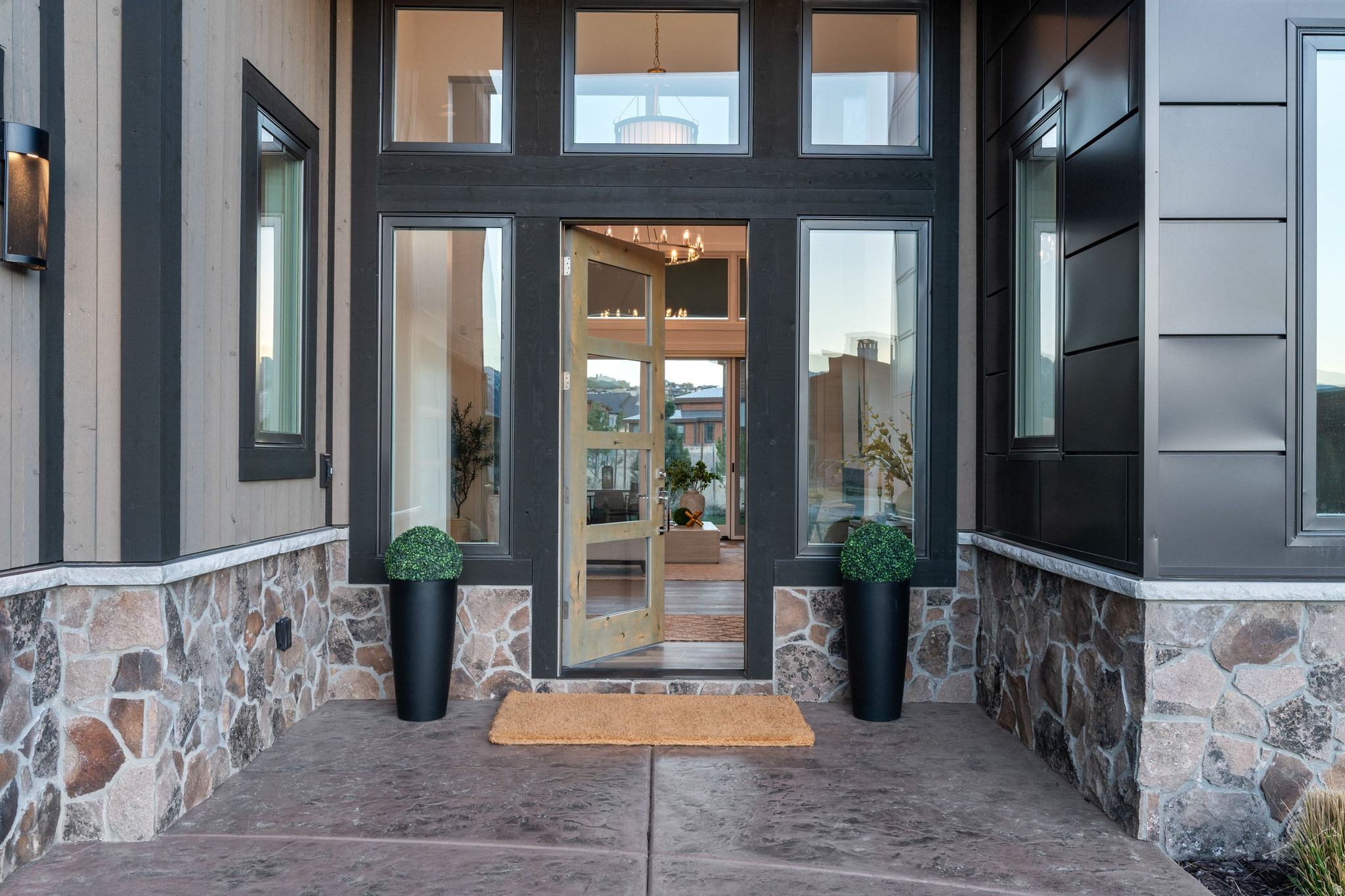 RED LEDGES - Residential