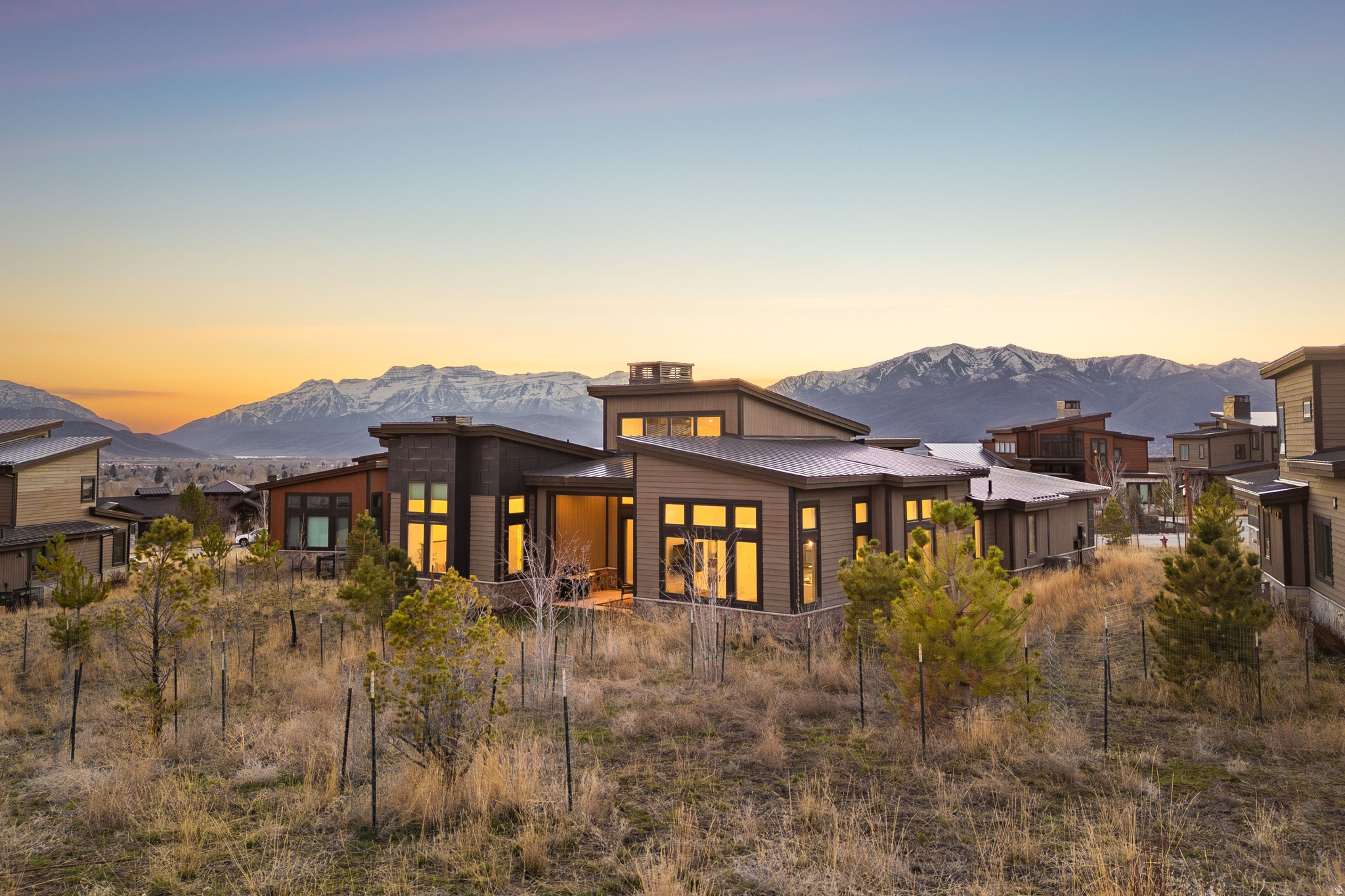 RED LEDGES - Residential