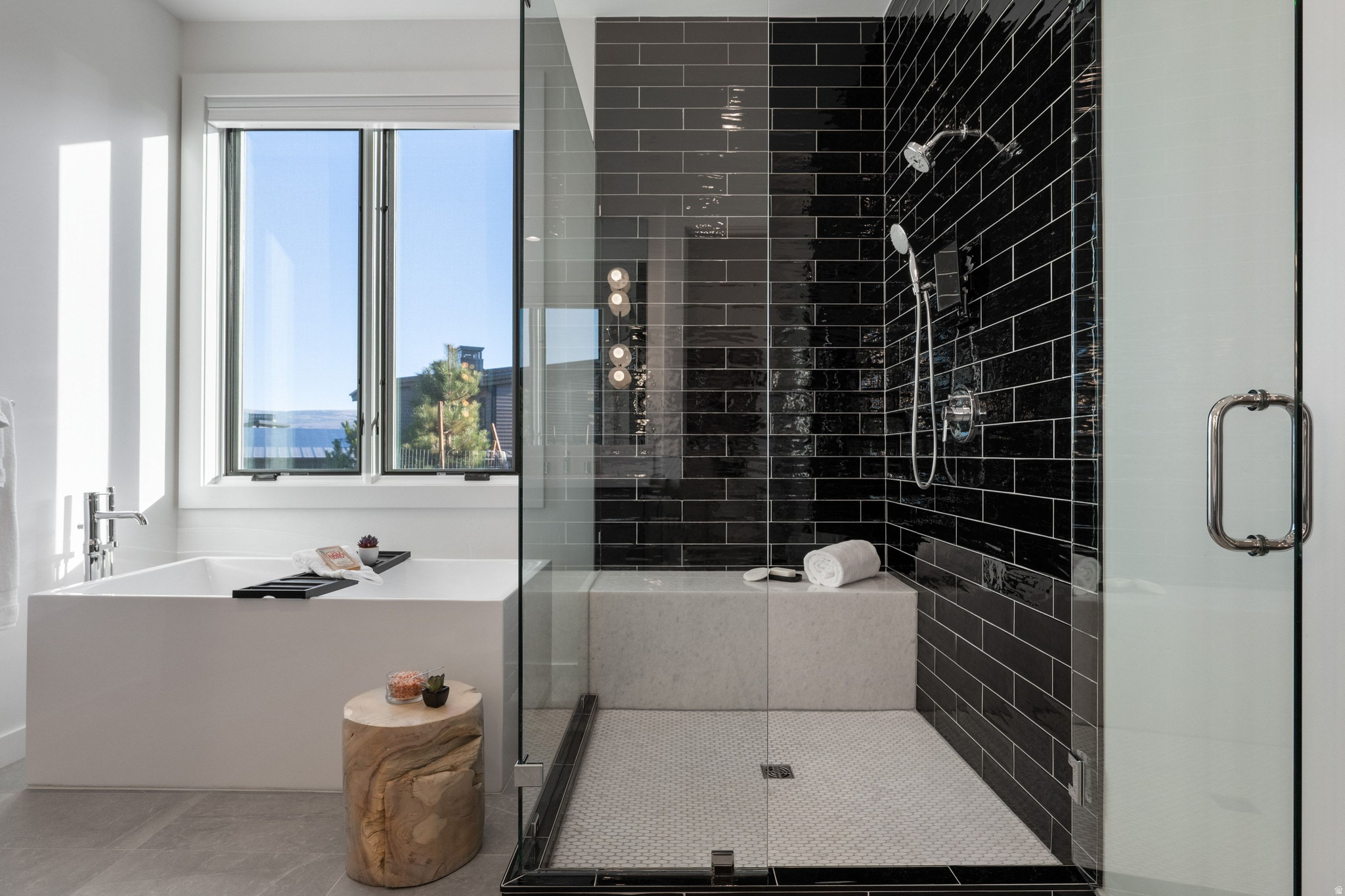 RED LEDGES - Residential