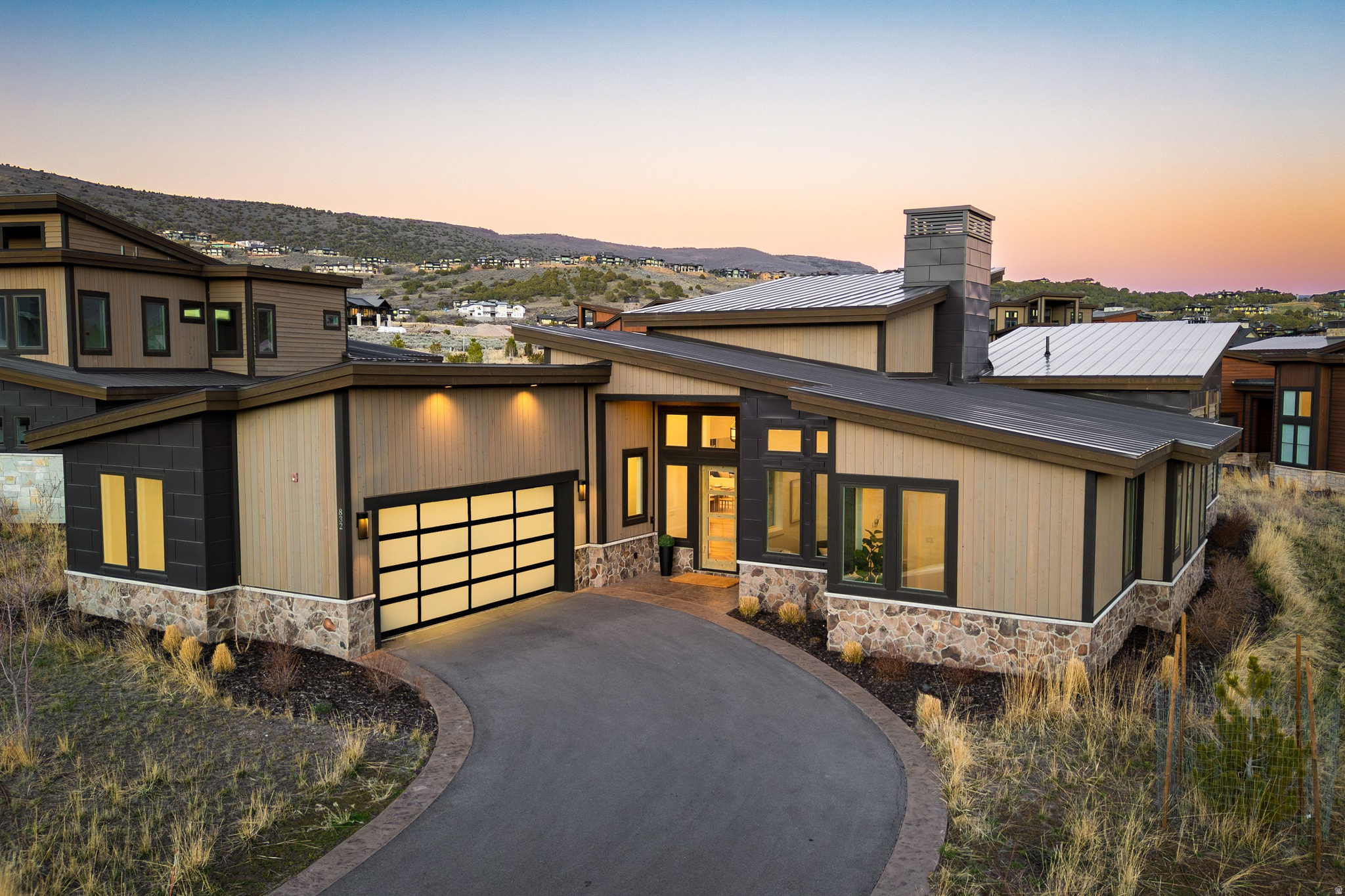 RED LEDGES - Residential