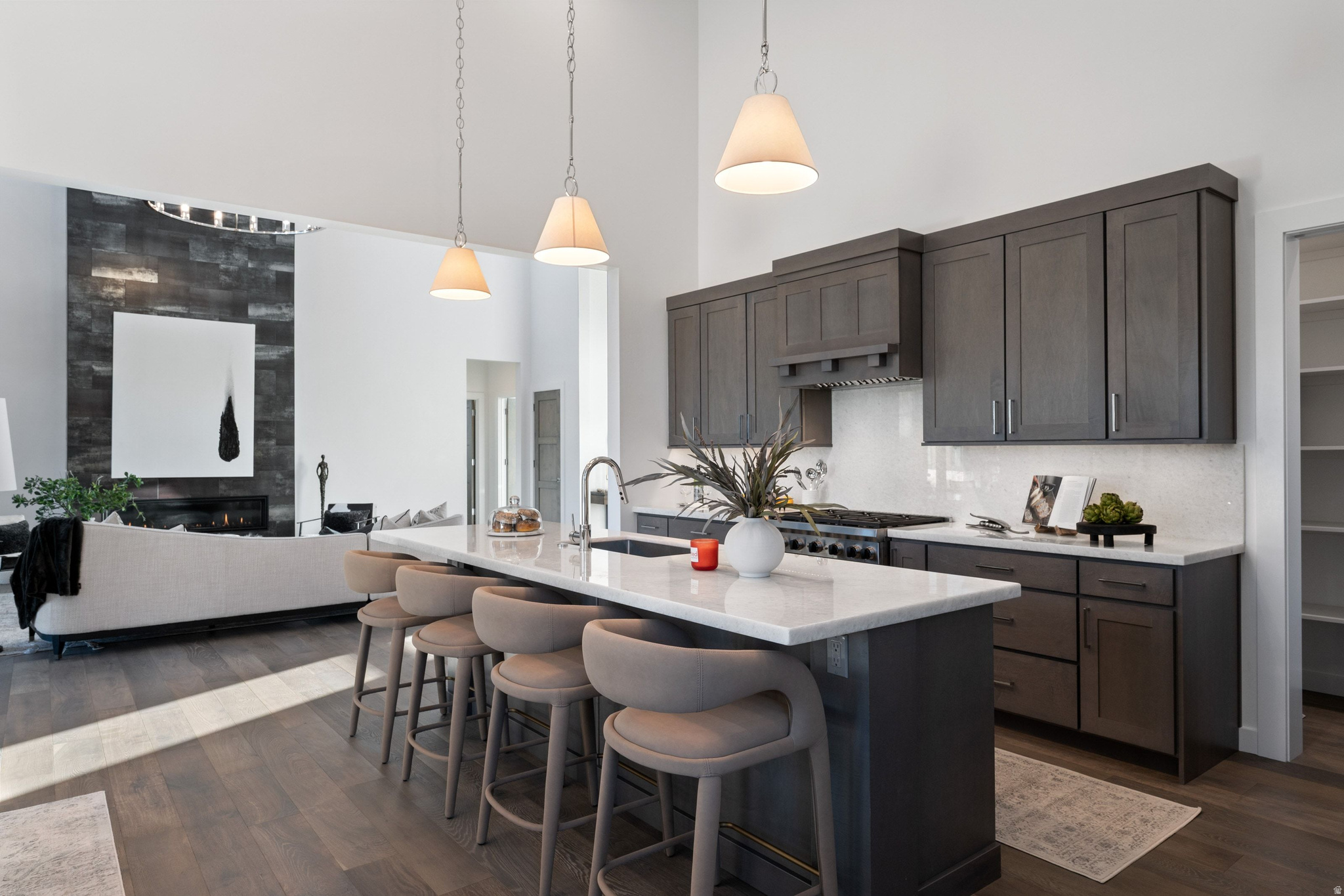 RED LEDGES - Residential