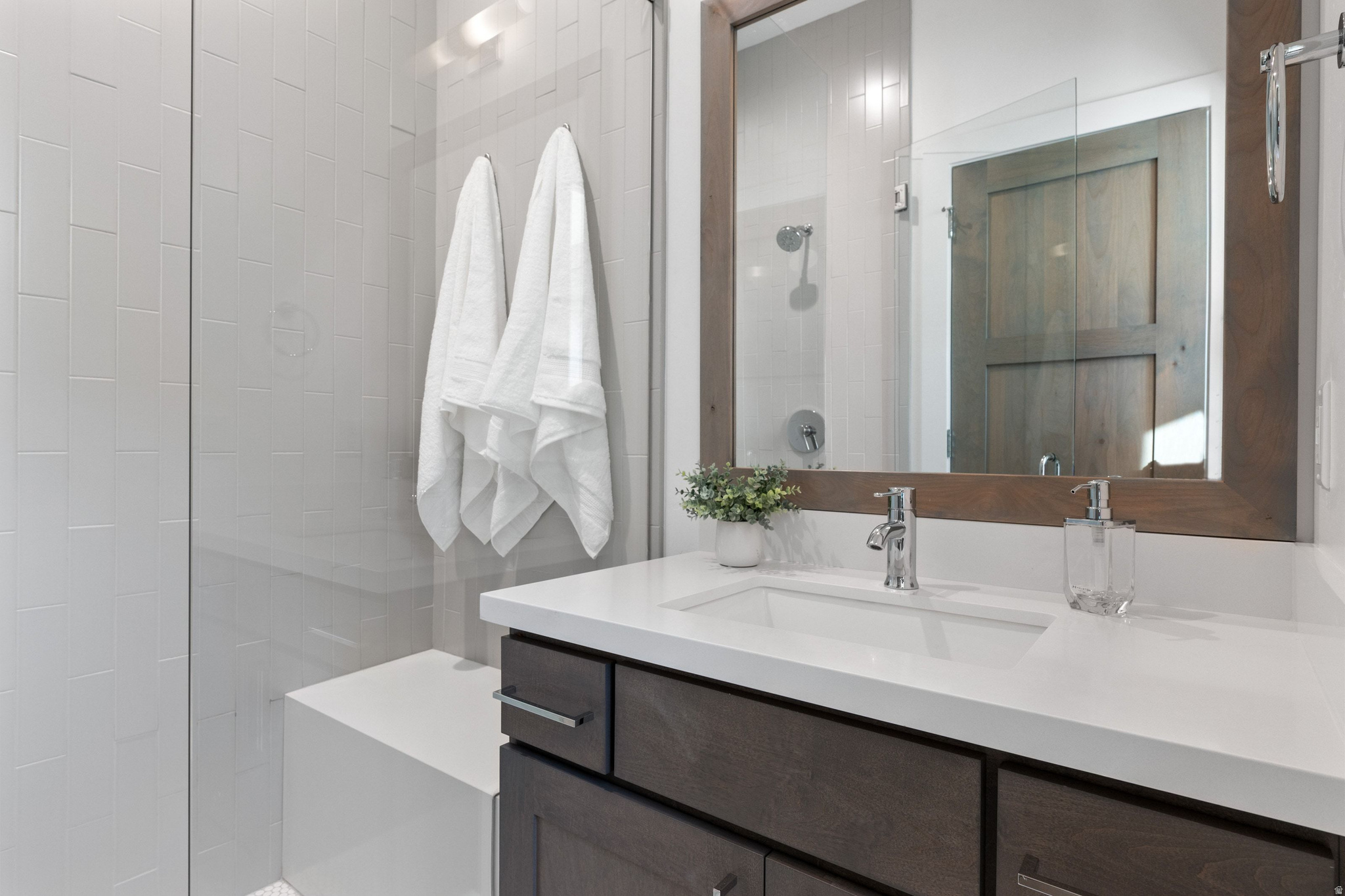 RED LEDGES - Residential