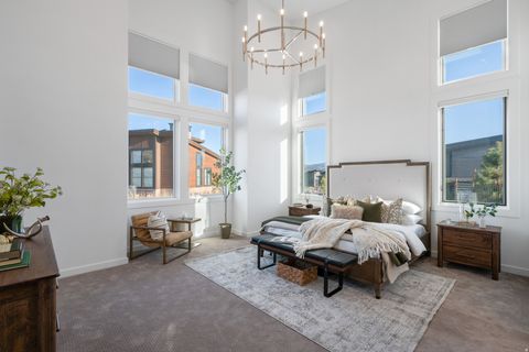 Tiny photo for 832 N BURRO PEAK CIR #MVV-10, Heber City, UT 84032 (MLS # 2146780)