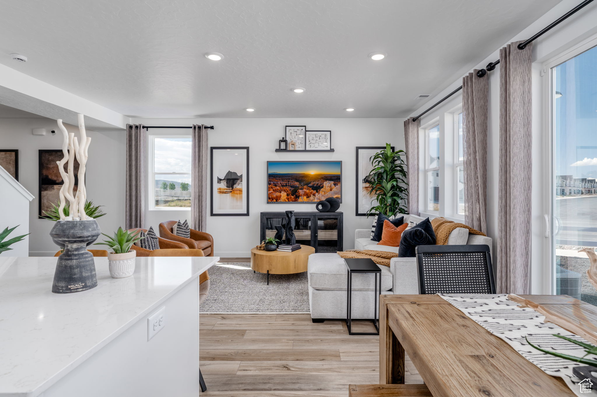 SUMMER SPRINGS - Residential