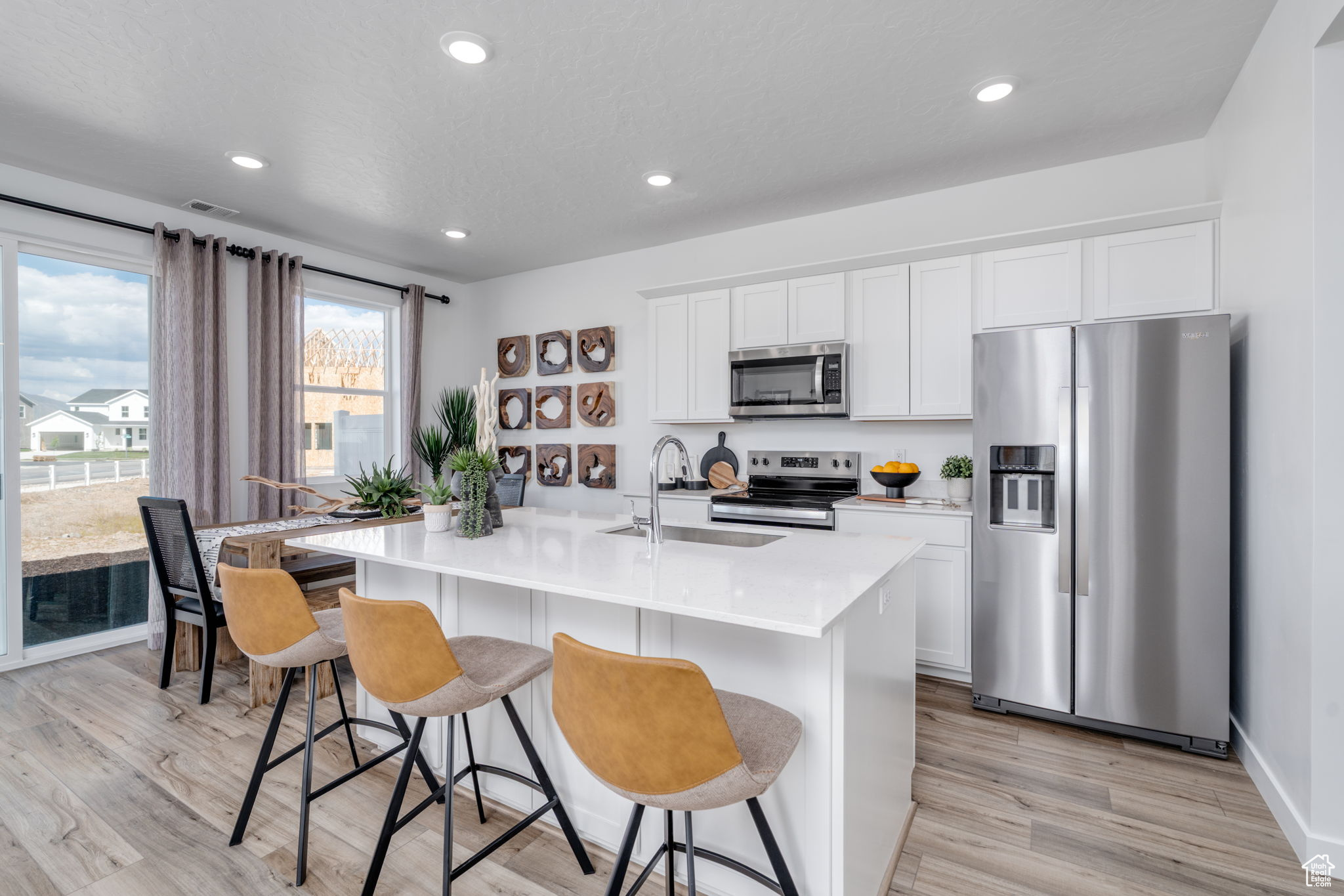 SUMMER SPRINGS - Residential