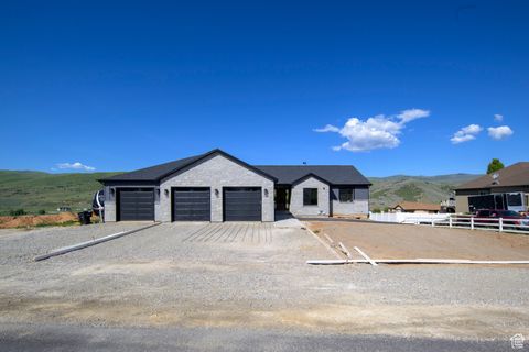 Photo of 19722 ELKHORN CIR, Birdseye, UT 84629 (MLS # 2088009)