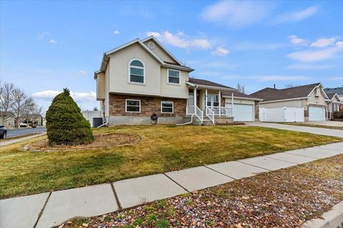 Photo of 1857 N 50 W, Layton, UT 84041 (MLS # 2136891)