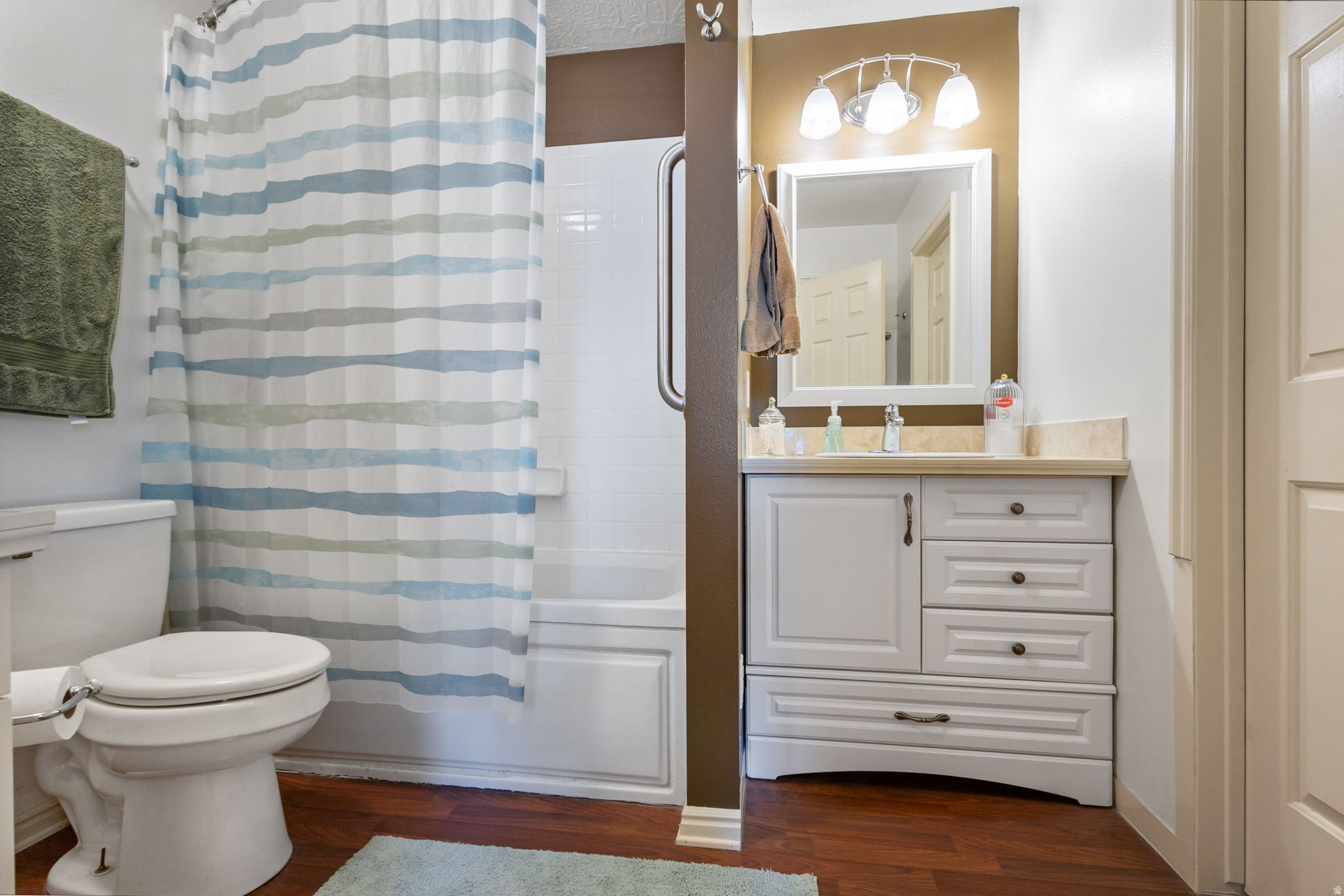 OAKVIEW ESTATES - Residential