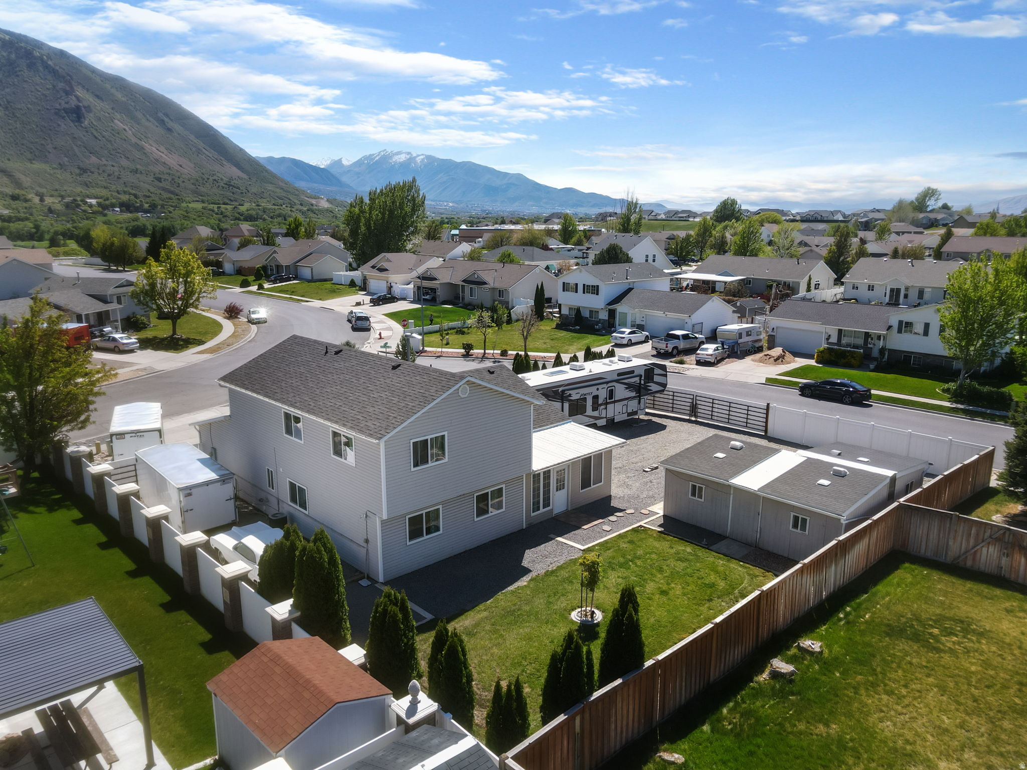 OAKVIEW ESTATES - Residential