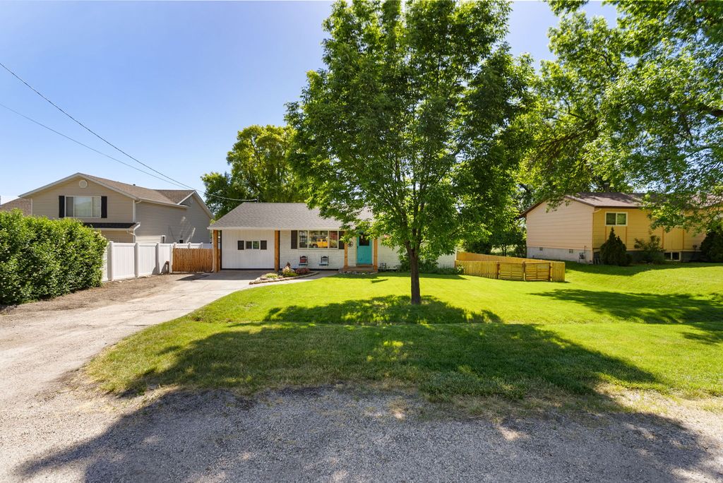 Photo of 150 N CENTER ST, Wellsville, UT 84339 (MLS # 2162033)