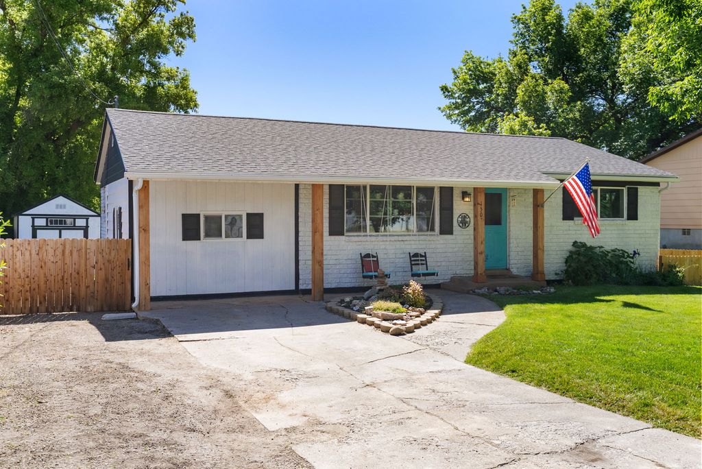 Photo of 150 N CENTER ST, Wellsville, UT 84339 (MLS # 2162033)