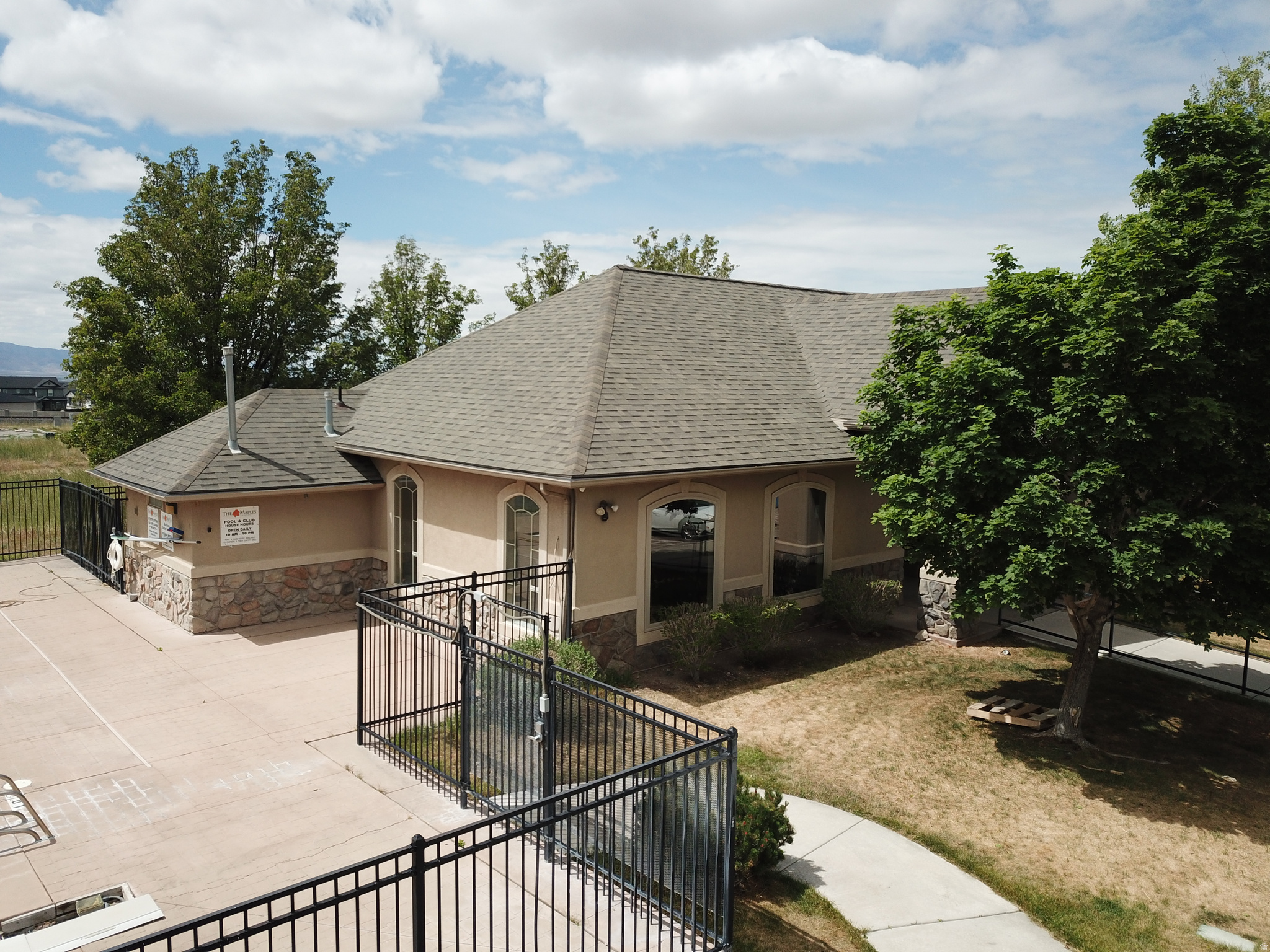 CRESCENT COURT - Residential